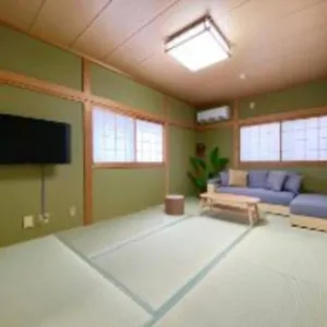 彬ーjr大阪環状線、近鉄駅、地下鉄 徒步5分、天然温泉、鶴橋焼肉観光。usj、心斎橋直通、交通便利 大阪